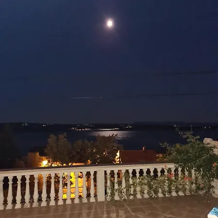 La Dostana 1 Daire *