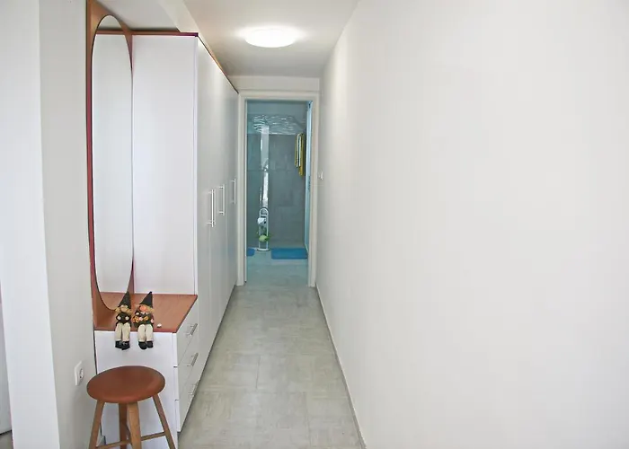 La Dostana 1 Dramalj