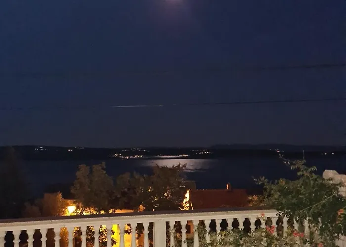 La Dostana 1 Apartment *