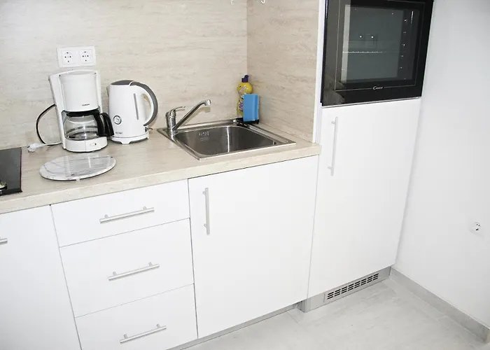 La Dostana 1 * Dramalj